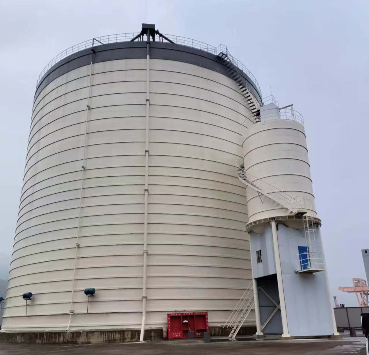 平罗10万吨水泥钢板库